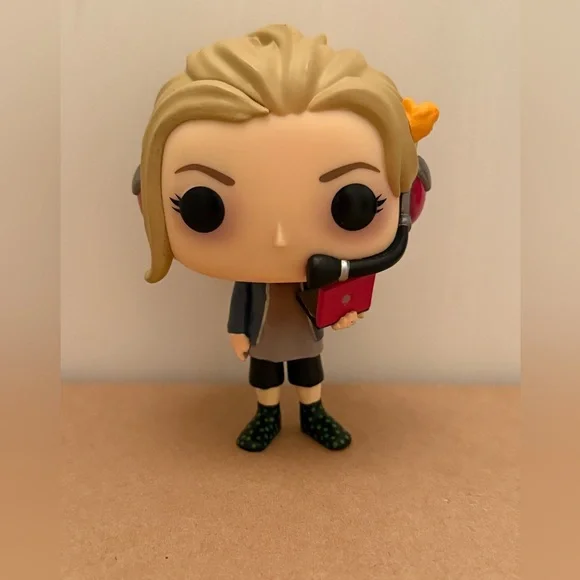The Big Bang Theory S2 Pop! Vinyl Figure Penny [780] - Picture 10 of 10